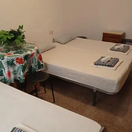 10-habitacion Del Piso Privatunterkunft *