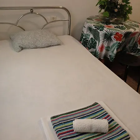 10-habitacion Del Piso Privatunterkunft *